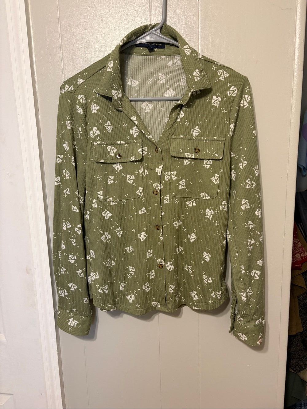 Adrienne Vittadini Olive Green Floral Button-Front Shirt